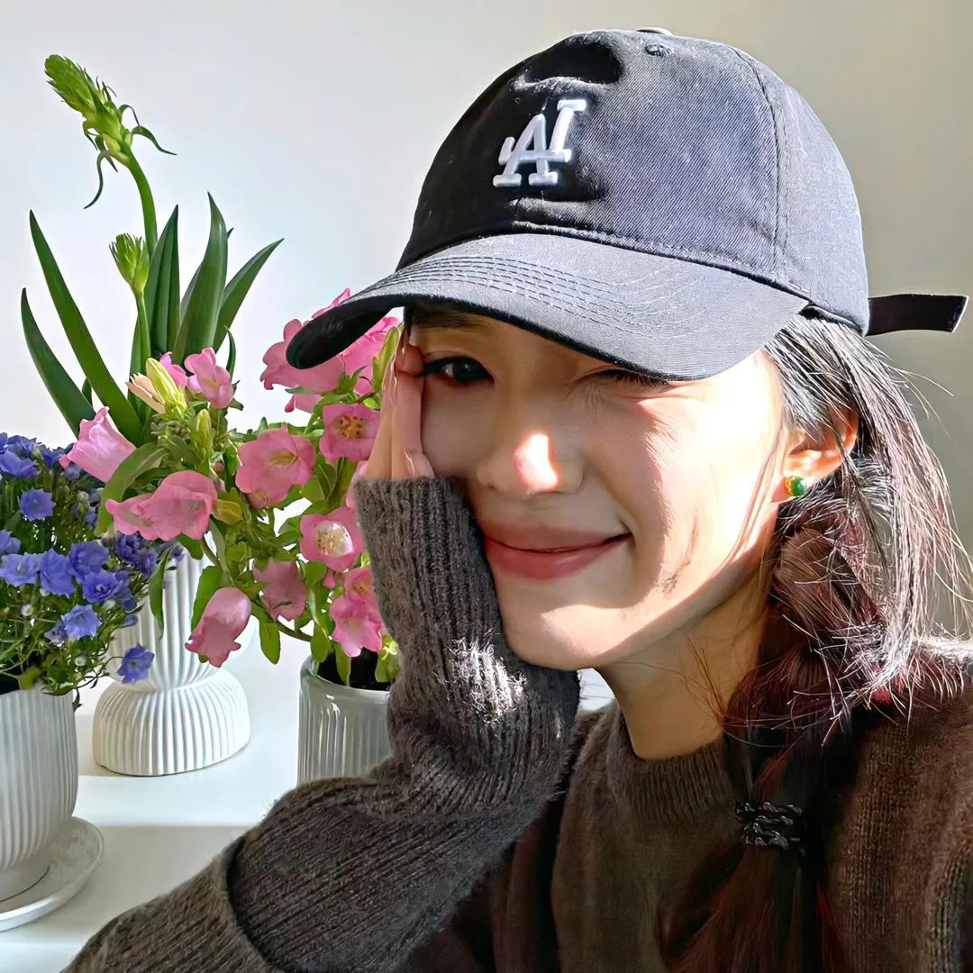 举起手来